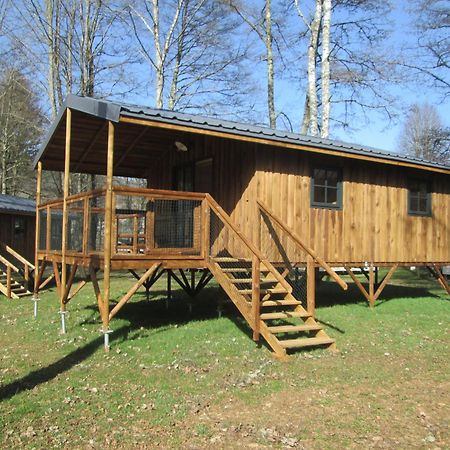 Camping La Borie Basse Condat  外观 照片